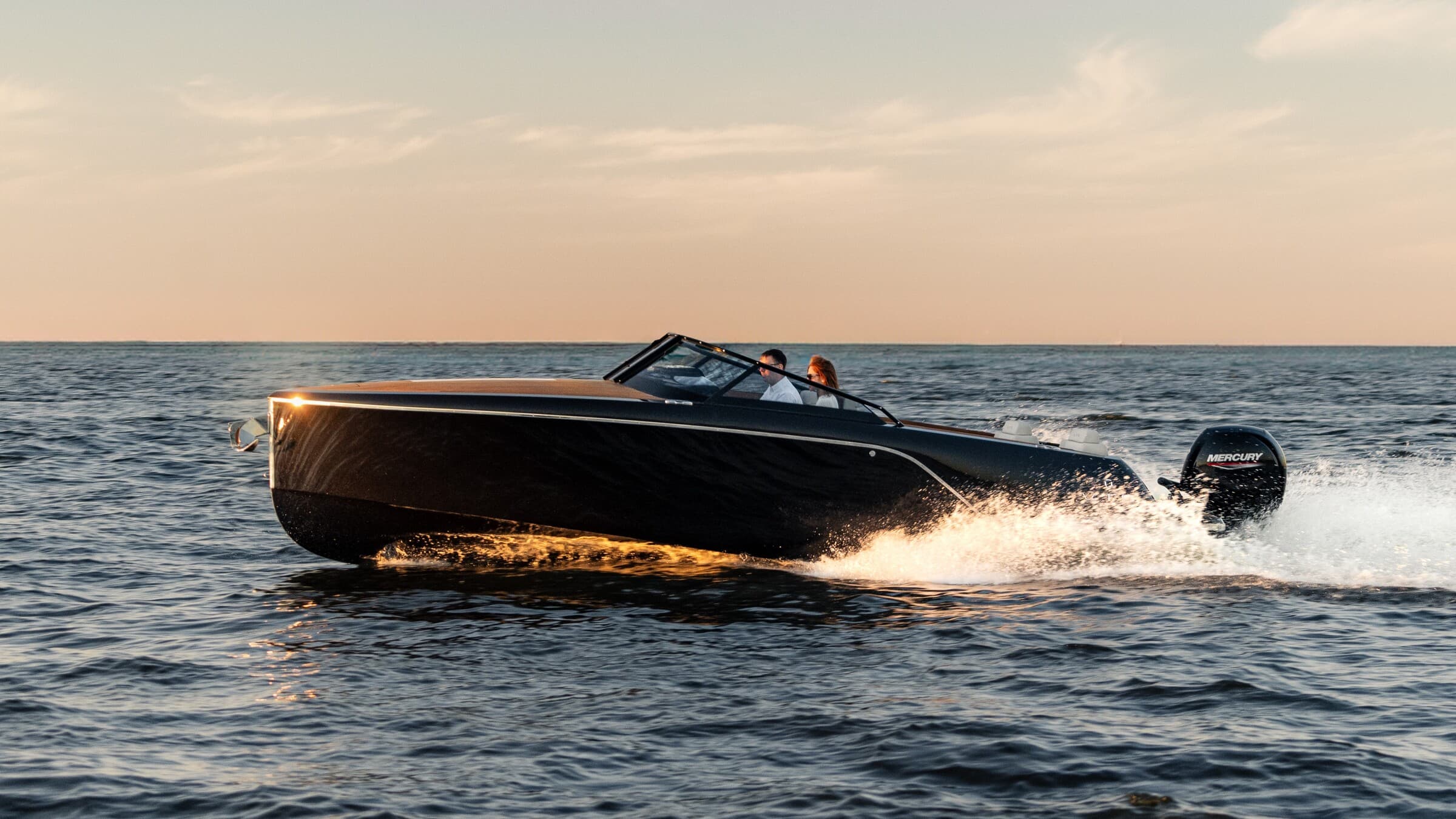VTS Boats Flying Shark 7.7 Classic